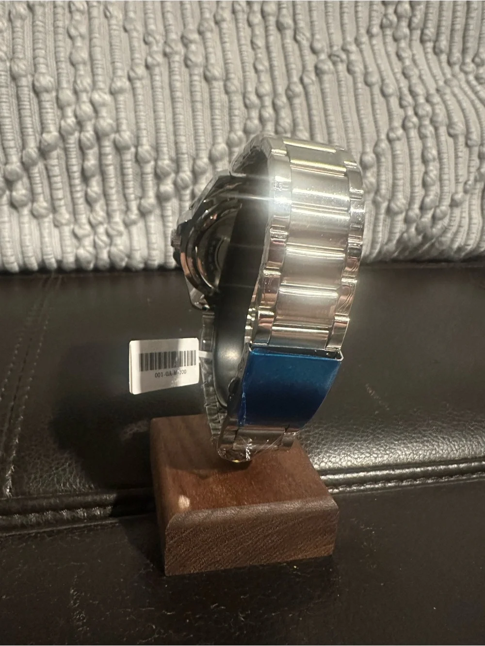 Invicta Pro Diver Meridian Men's Watch (Model 69239) w/Travel Case and Key Chain